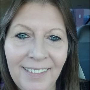 Meet your Posher, Debra